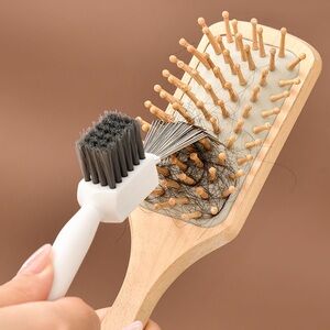 Hairbrush Cleaning Tool